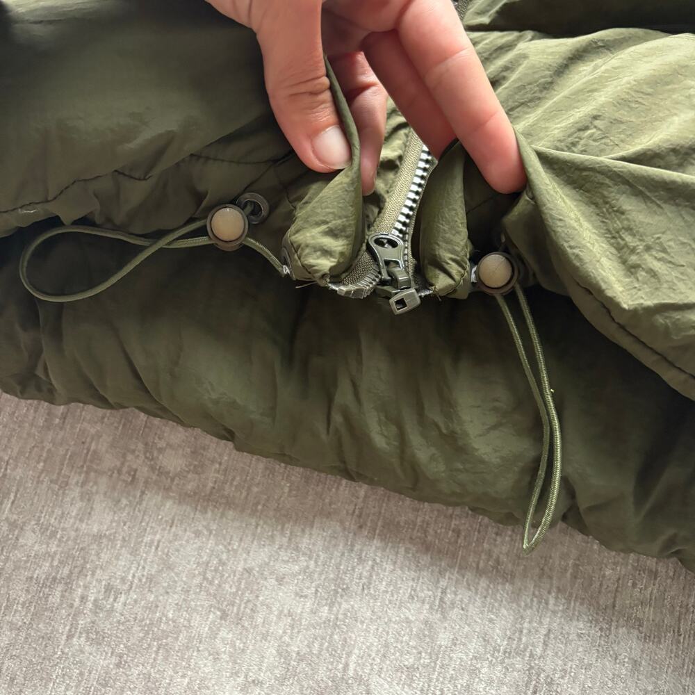 Green Cropped Puffer Vest - Picture 2 of 5